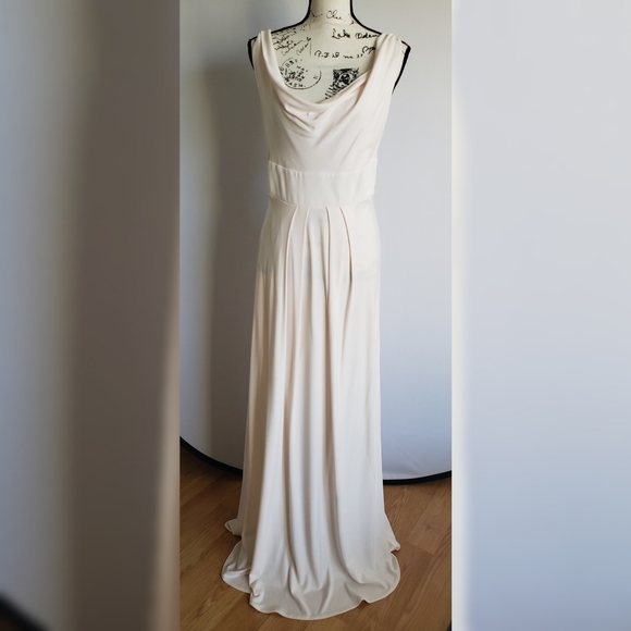 Calvin Klein Dresses & Skirts - New Floor Length Sleeveless Calvin Klein Gown